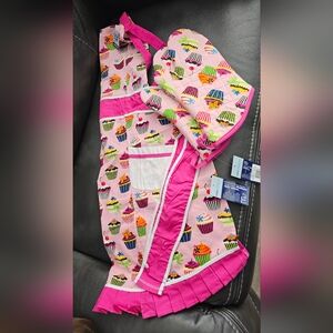 nowdesigns Apron & 2 Oven Mitts - Pink Cupcake Print